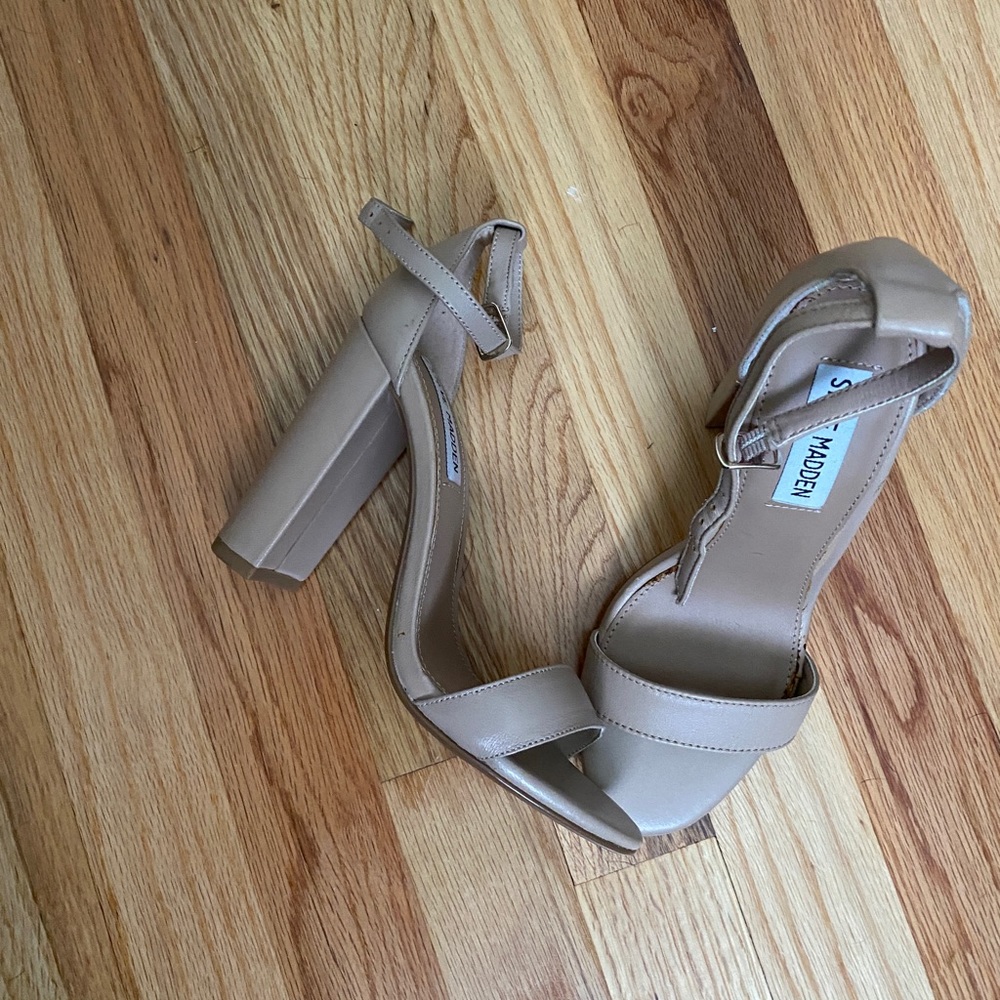 Steve Madden Carrson Block Heel Size 6. - image 4